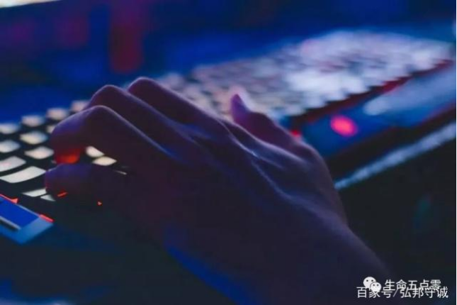 HDI板之在未来，取代人类的不是AI，而是掌握了AI技能的人