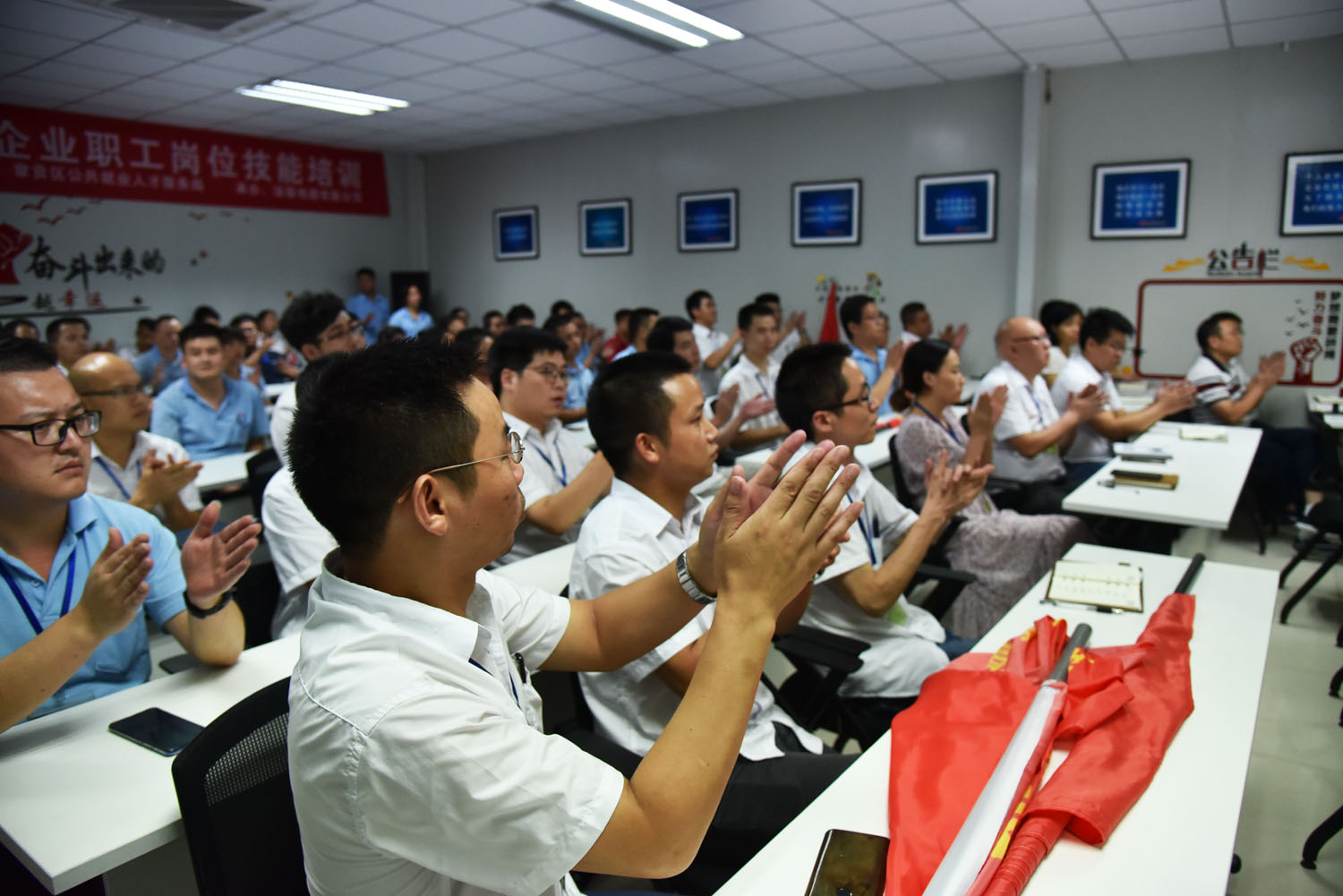 汽车中控线路板之赣州深联电路G3精益生产首战告捷，加餐又来了！