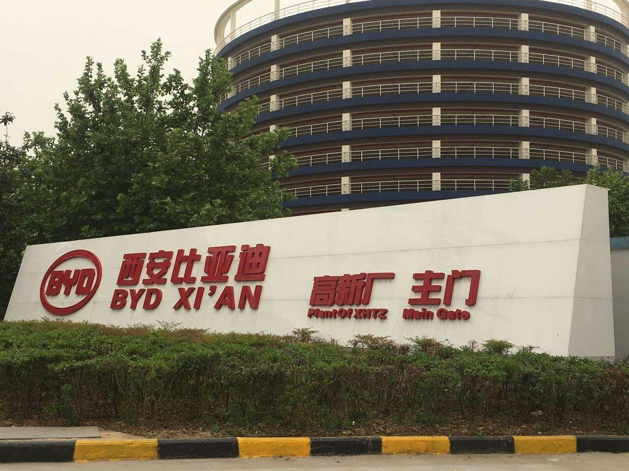 汽车车灯线路板之比亚迪6月新能源汽车卖疯了